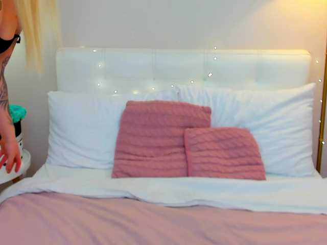 LiluDavis's BongaCams show and profile