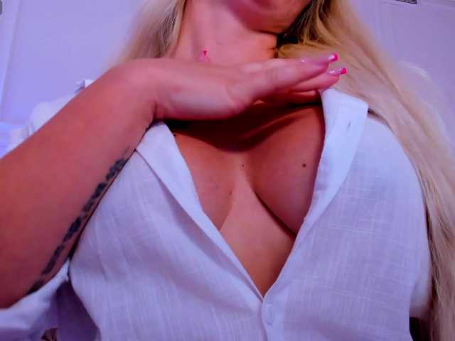 LiluDavis live cam on BongaCams