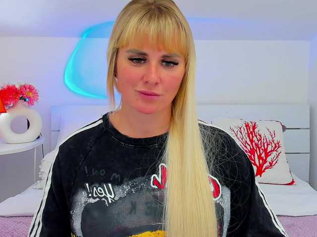 LiluDavis live cam on BongaCams