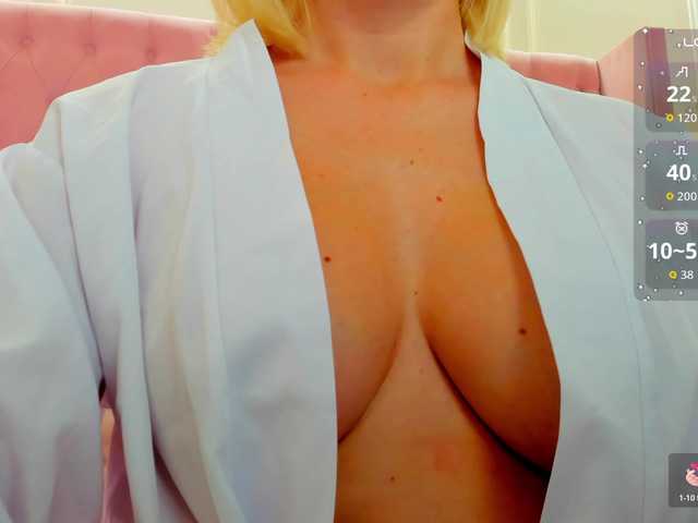 le modèle LiluDavis est en webcam porno dans un show sur le site bongacams, il possède les tags suivants: White/Caucasian,Blonde,Hairy