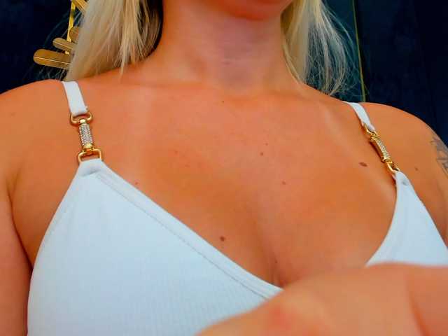 LiluDavis live webcam show