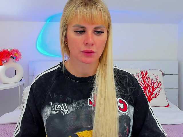 LiluDavis live cam on BongaCams