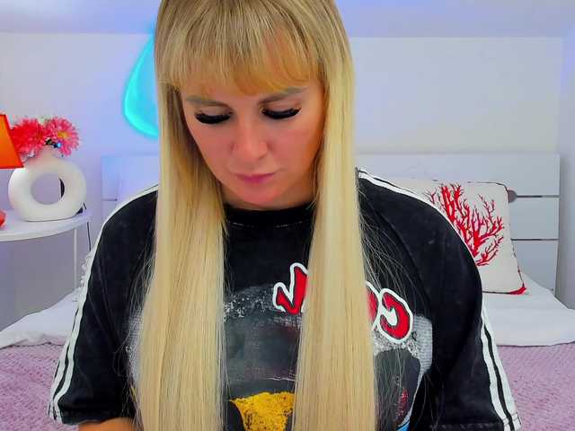 LiluDavis live cam on BongaCams
