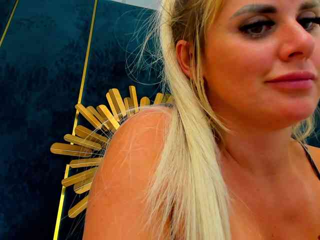 LiluDavis webcam