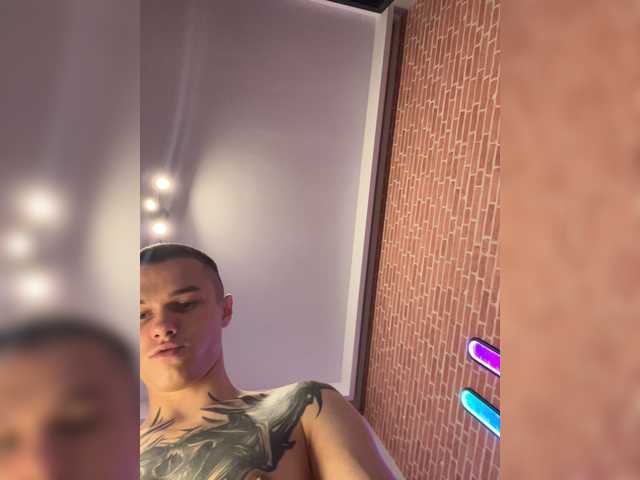 AAOneLove live cam on BongaCams