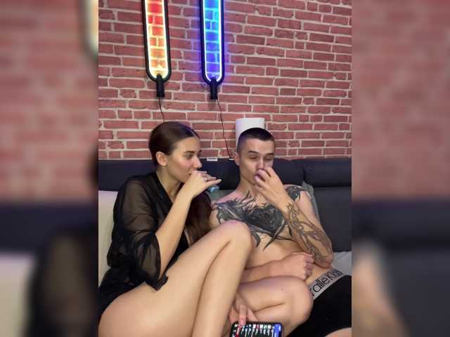 AAOneLove live cam on BongaCams