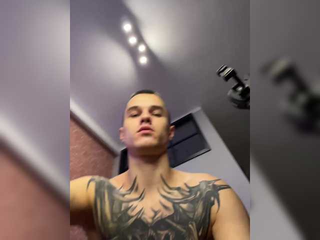 AAOneLove live cam on BongaCams