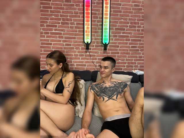 go to chat with AAOneLove