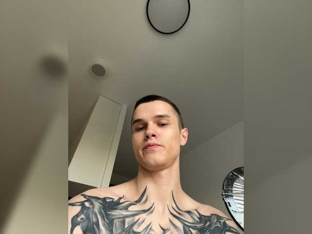 Sex chat gratuit in direct cu AAOneLove pe BongaCams