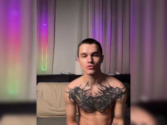 AAOneLove live cam on BongaCams