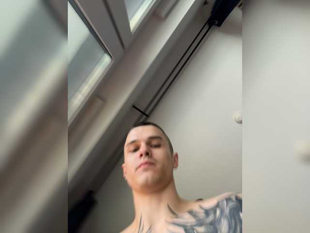 AAOneLove live cam on BongaCams