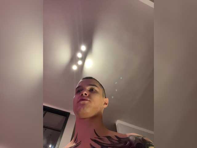 AAOneLove live cam on BongaCams