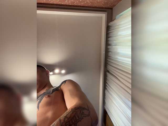AAOneLove live cam on BongaCams