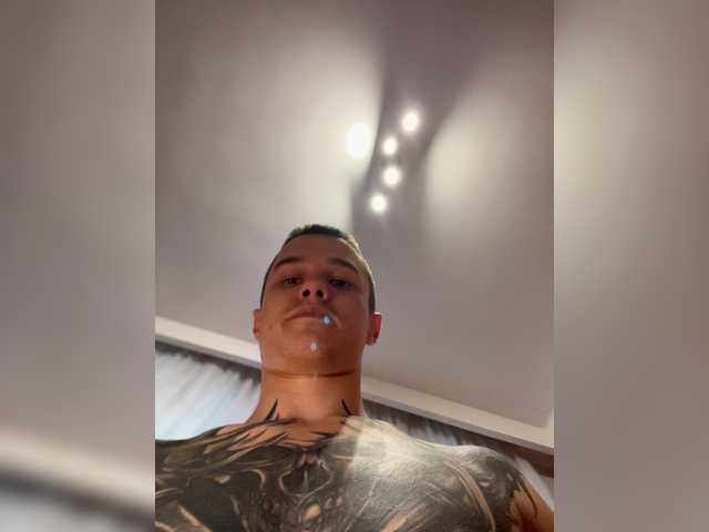 AAOneLove live cam