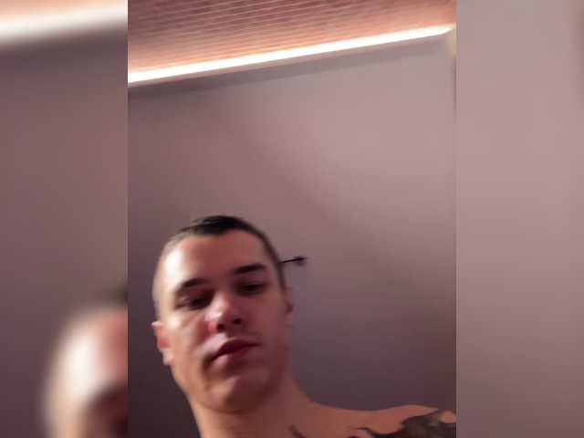 AAOneLove live cam on BongaCams