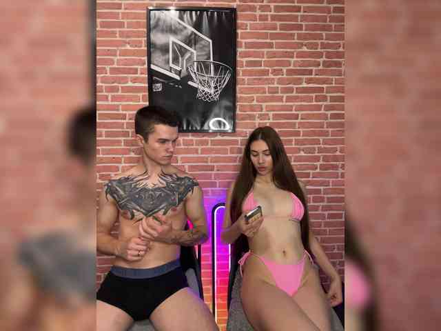 AAOneLove webcam