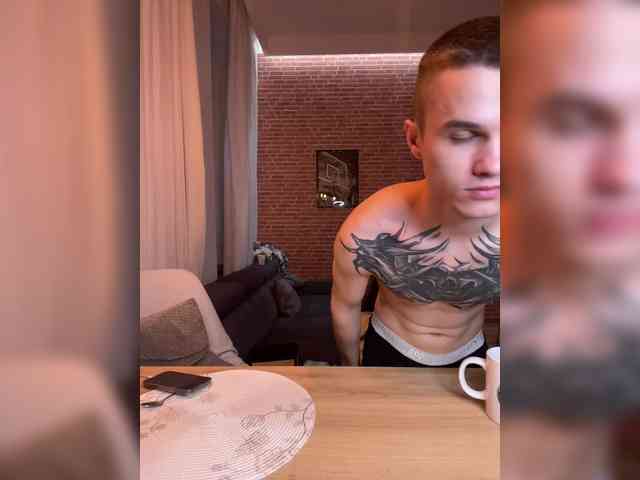 AAOneLove webcam