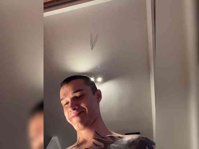 AAOneLove Sex Cam Show