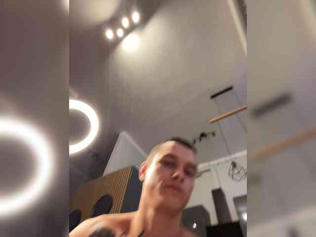 AAOneLove webcam