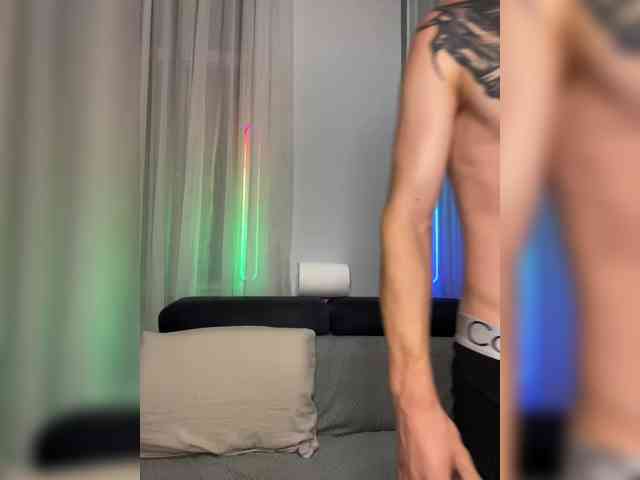 AAOneLove webcam