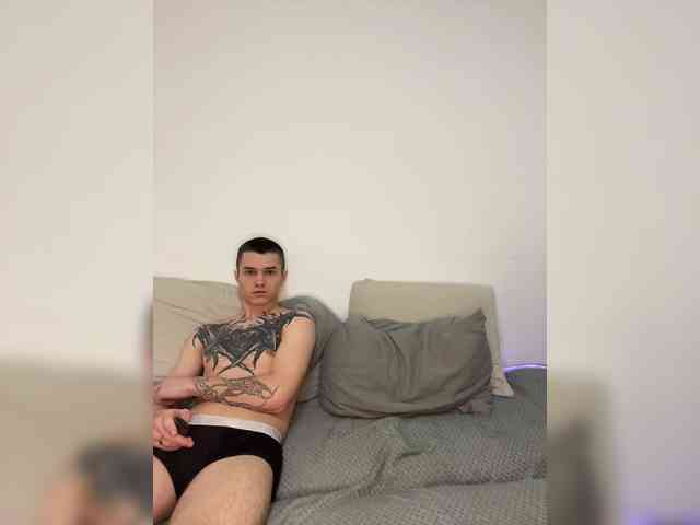 AAOneLove webcam