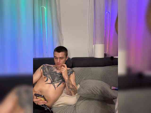 AAOneLove Sex Cam Show