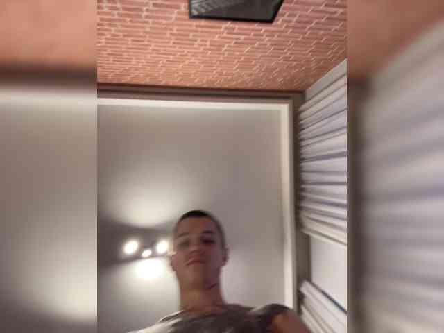 AAOneLove webcam