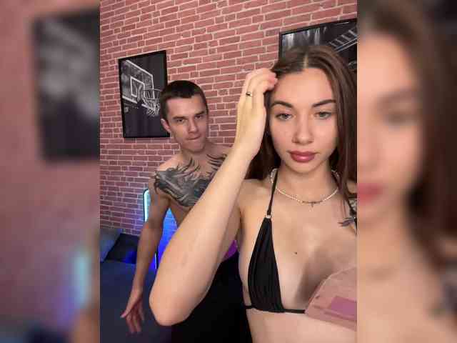 AAOneLove Sex Cam Show