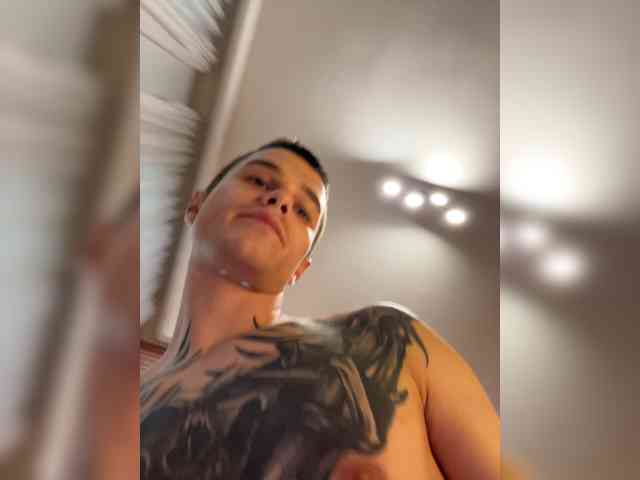 AAOneLove's webcam live show