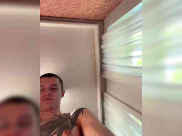 Модель: AAOneLove