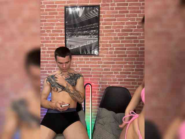 AAOneLove webcam