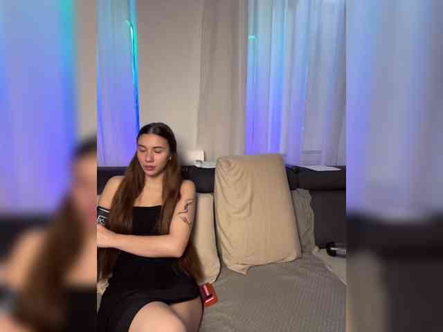 AAOneLove Live Webcam on BongaCams