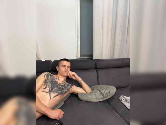 AAOneLove webcam