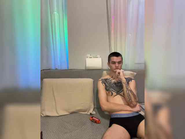 AAOneLove webcam