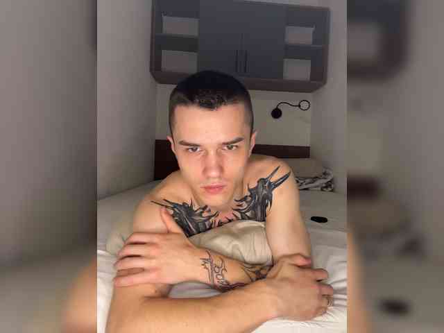 AAOneLove Live Webcam on BongaCams