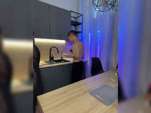 AAOneLove webcam