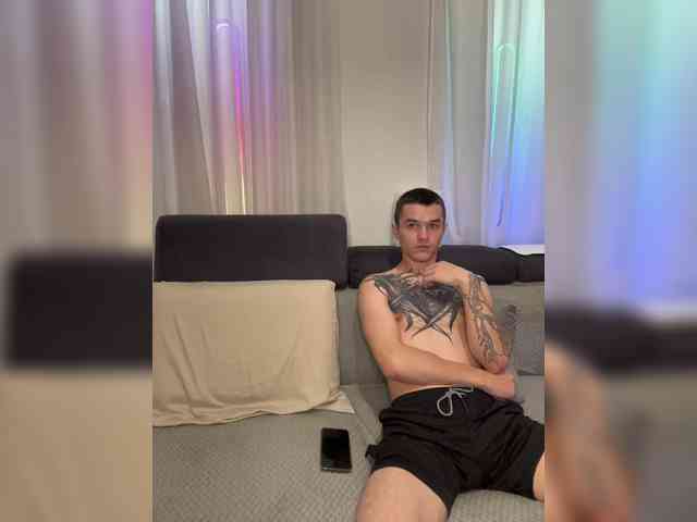 AAOneLove Sex Cam Show