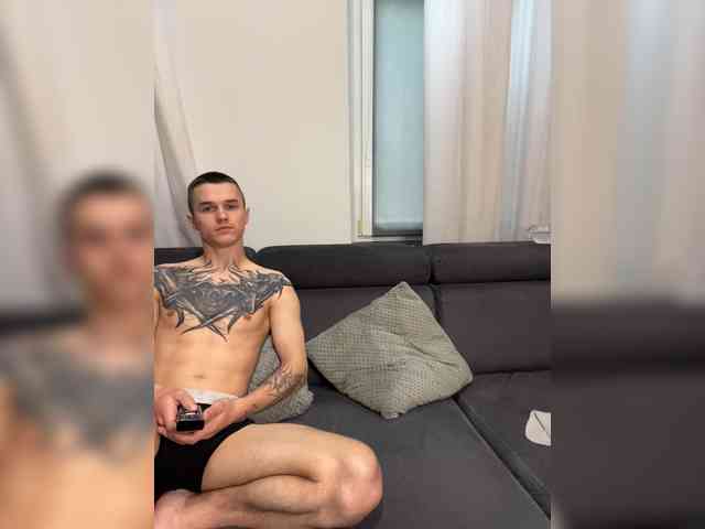 AAOneLove webcam