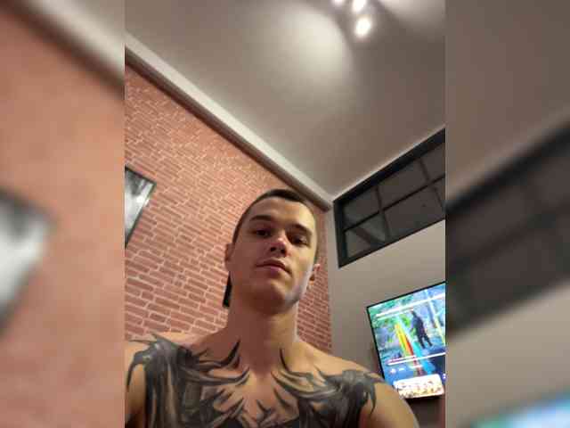 AAOneLove webcam
