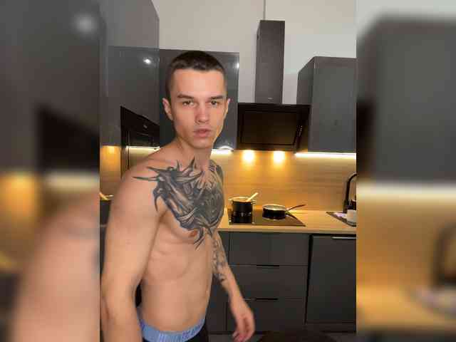 AAOneLove webcam