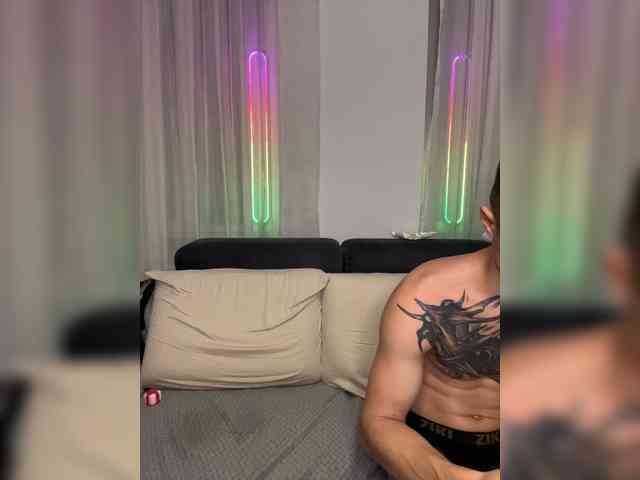 AAOneLove webcam