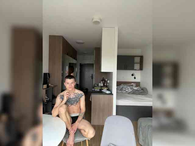 AAOneLove webcam