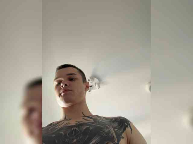 AAOneLove webcam