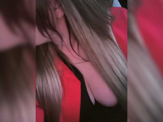 Valentinka-01's BongaCams show and profile