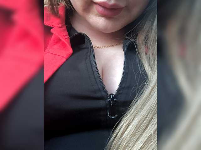 Valentinka-01's BongaCams show and profile