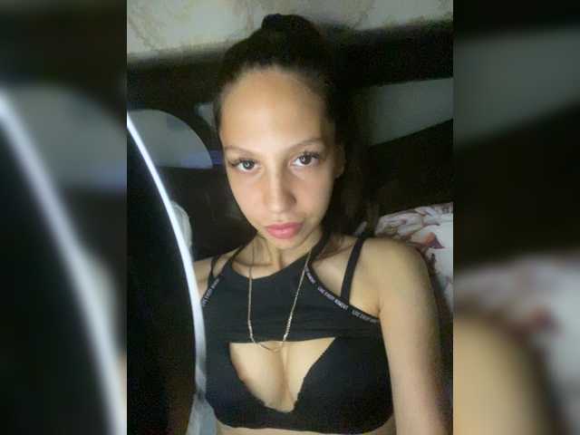 Kissaaa666 live cam on BongaCams