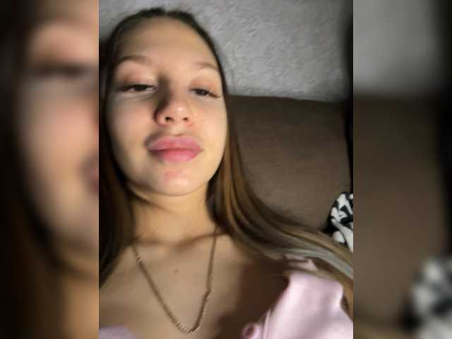 Kissaaa666's BongaCams show and profile