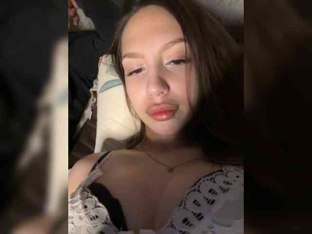 Kissaaa666 webcam