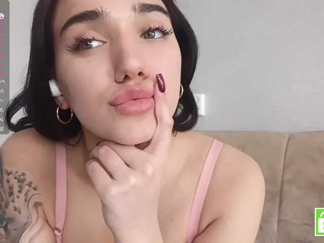 NeldaLecompte's BongaCams show and profile