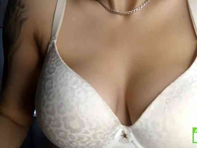 NeldaLecompte webcam